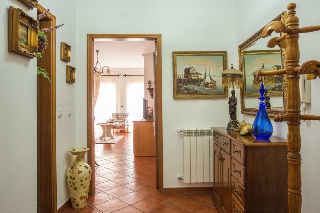 Elegant Sea View Apartment Nazaré Kültér fotó