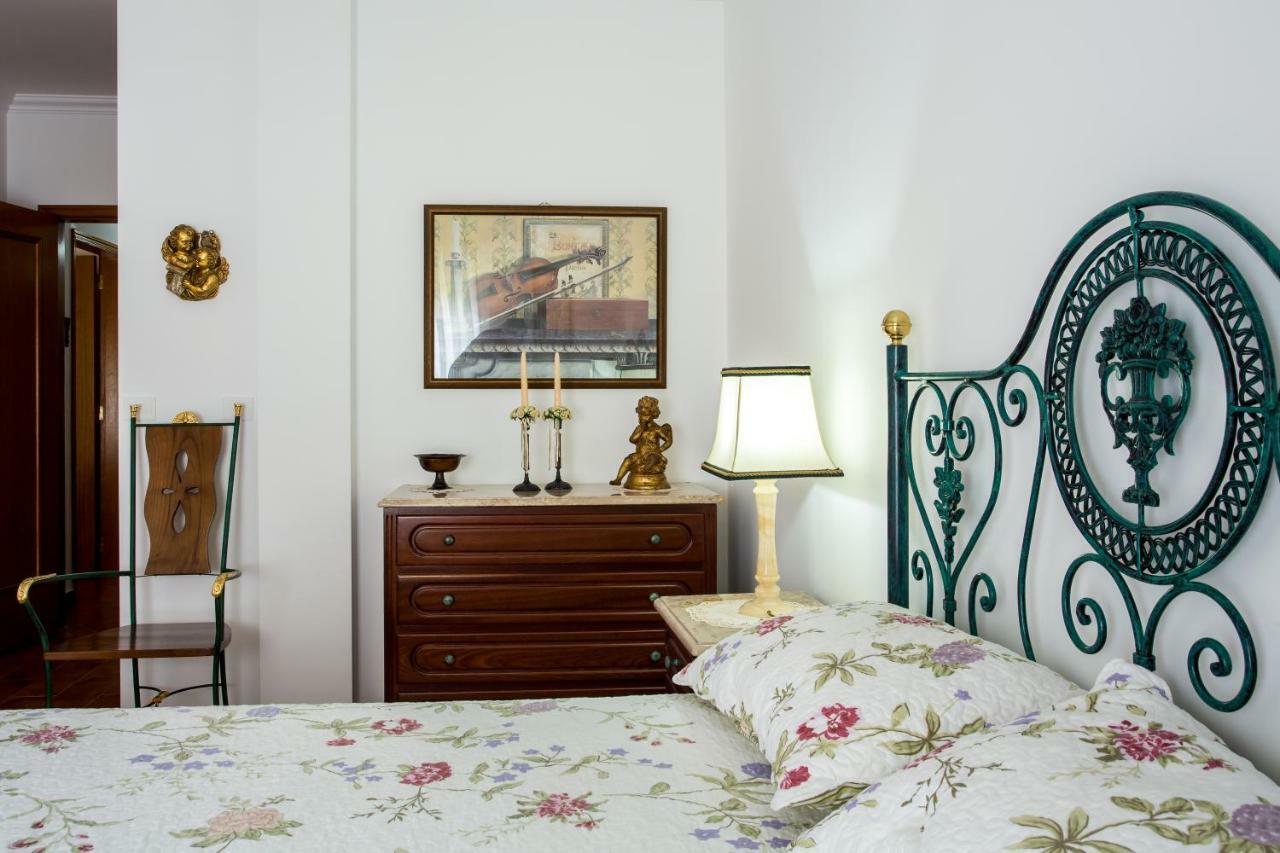 Elegant Sea View Apartment Nazaré Kültér fotó